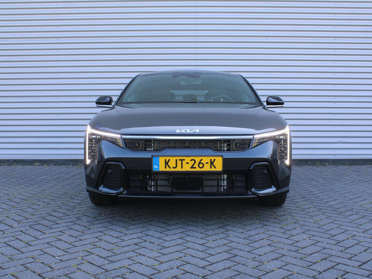 Kia K4