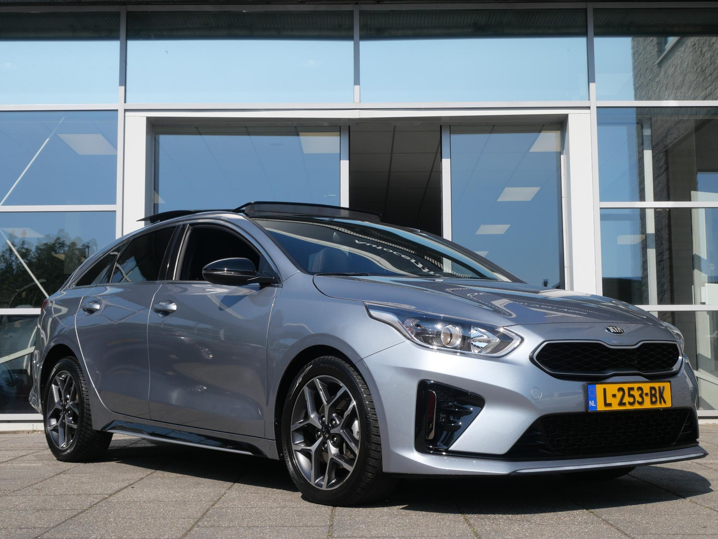 Kia ProCeed