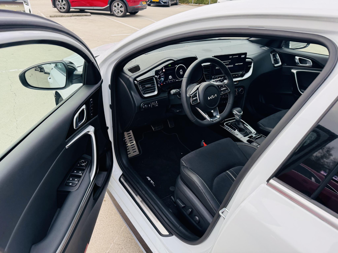 Kia ProCeed