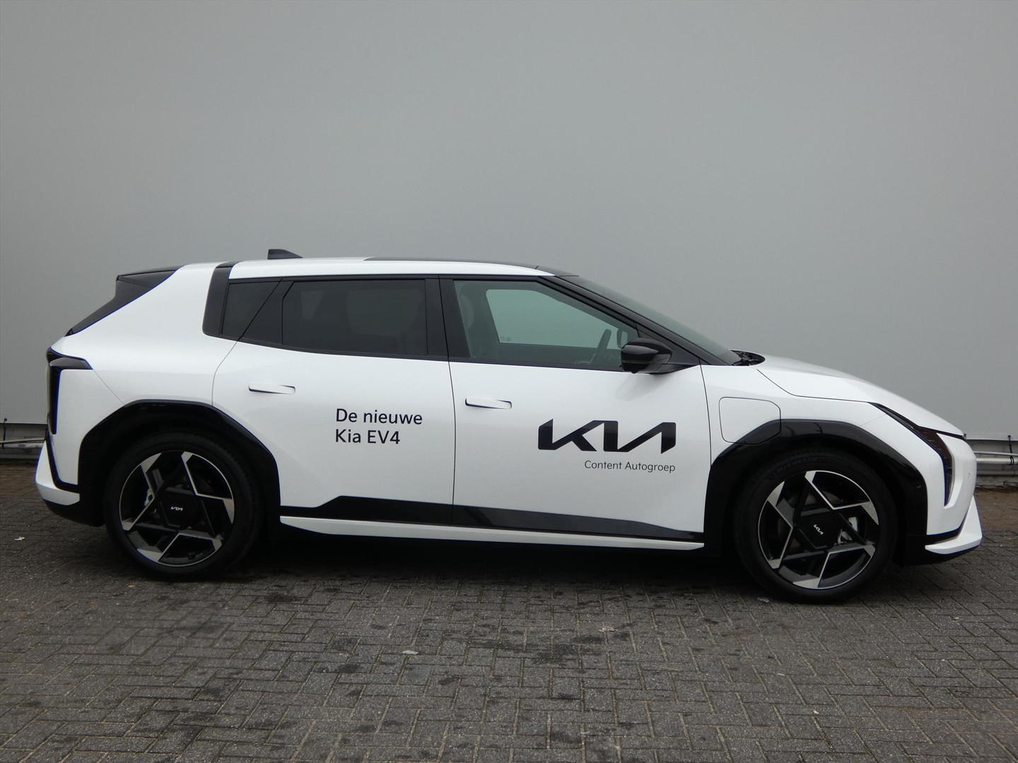 Kia EV4