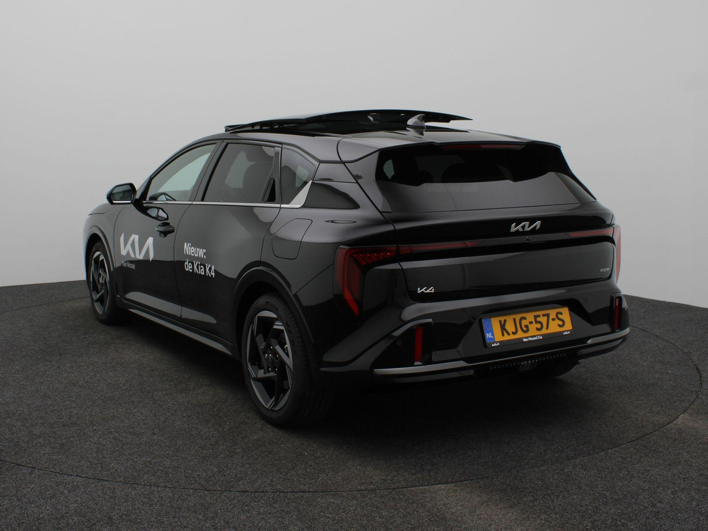 Kia K4