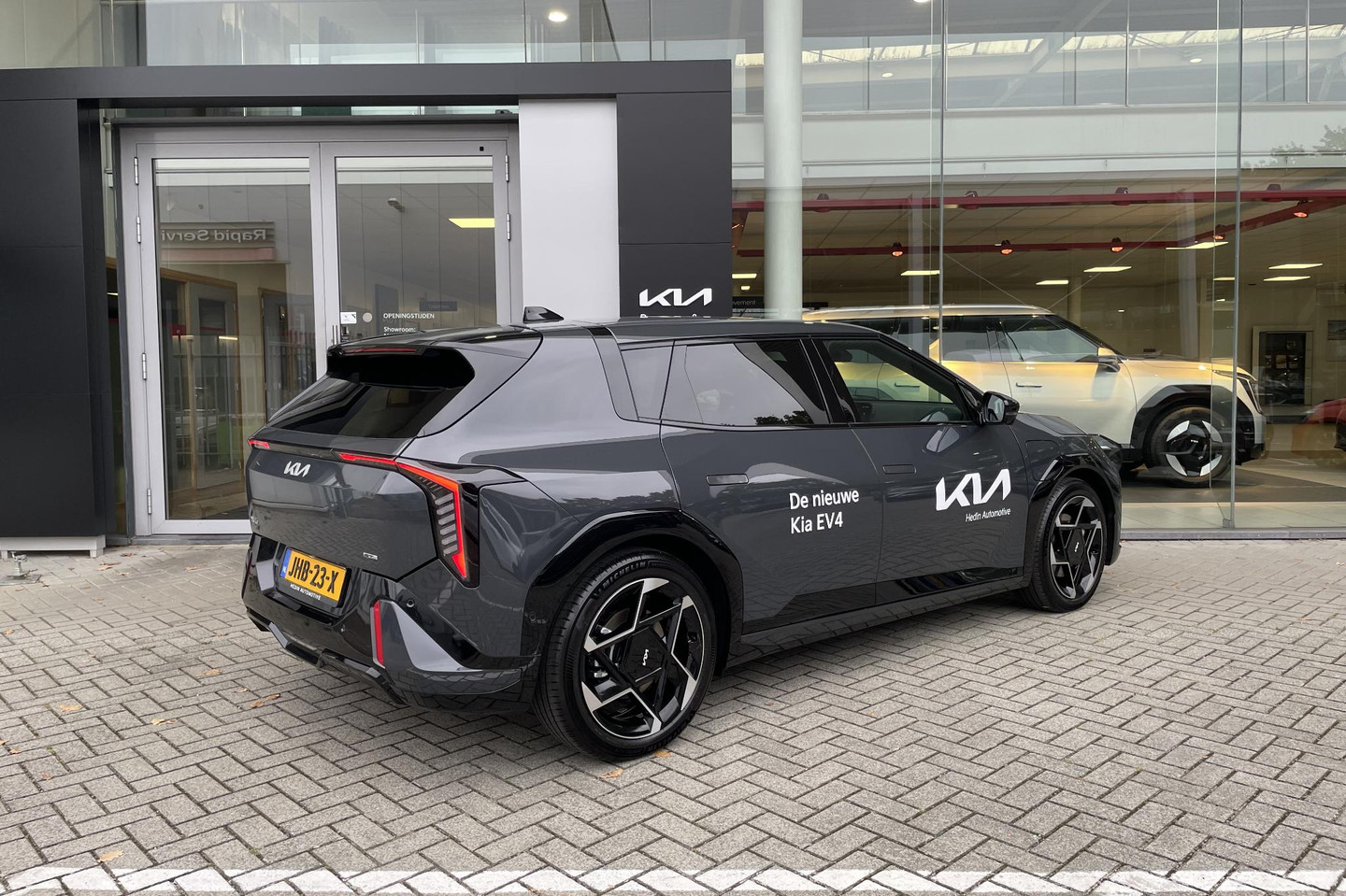 Kia EV4