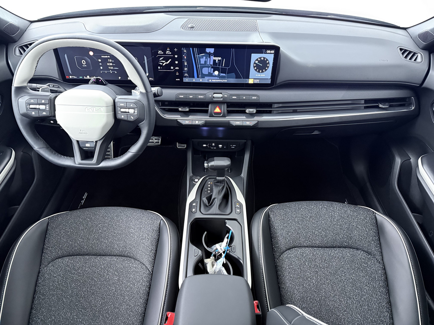 Kia K4