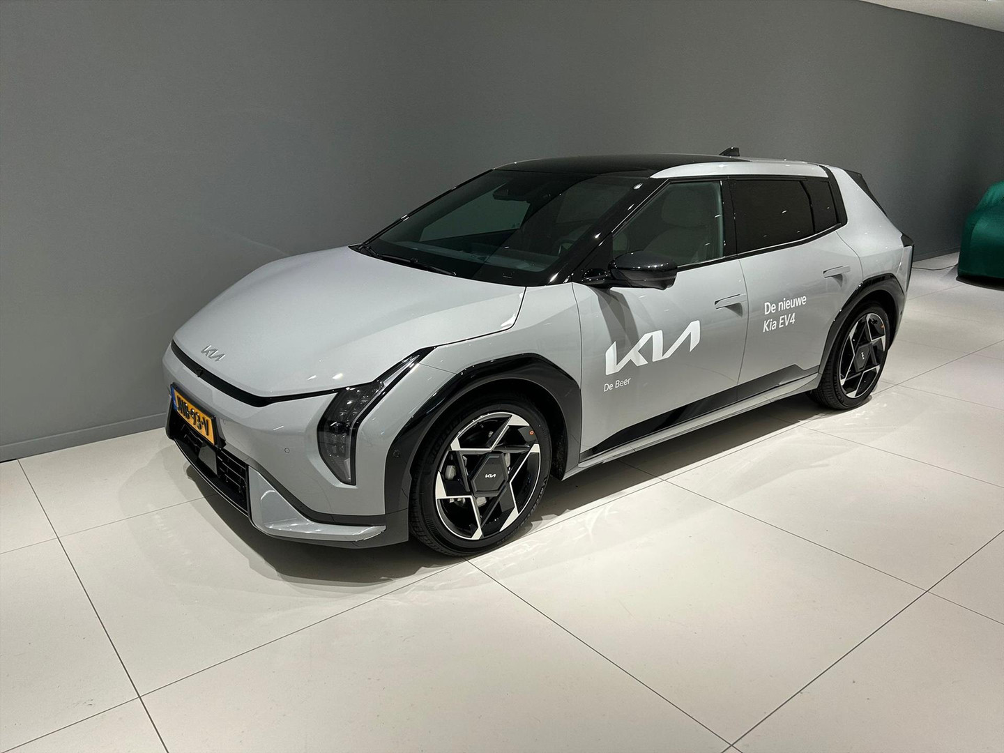 Kia EV4