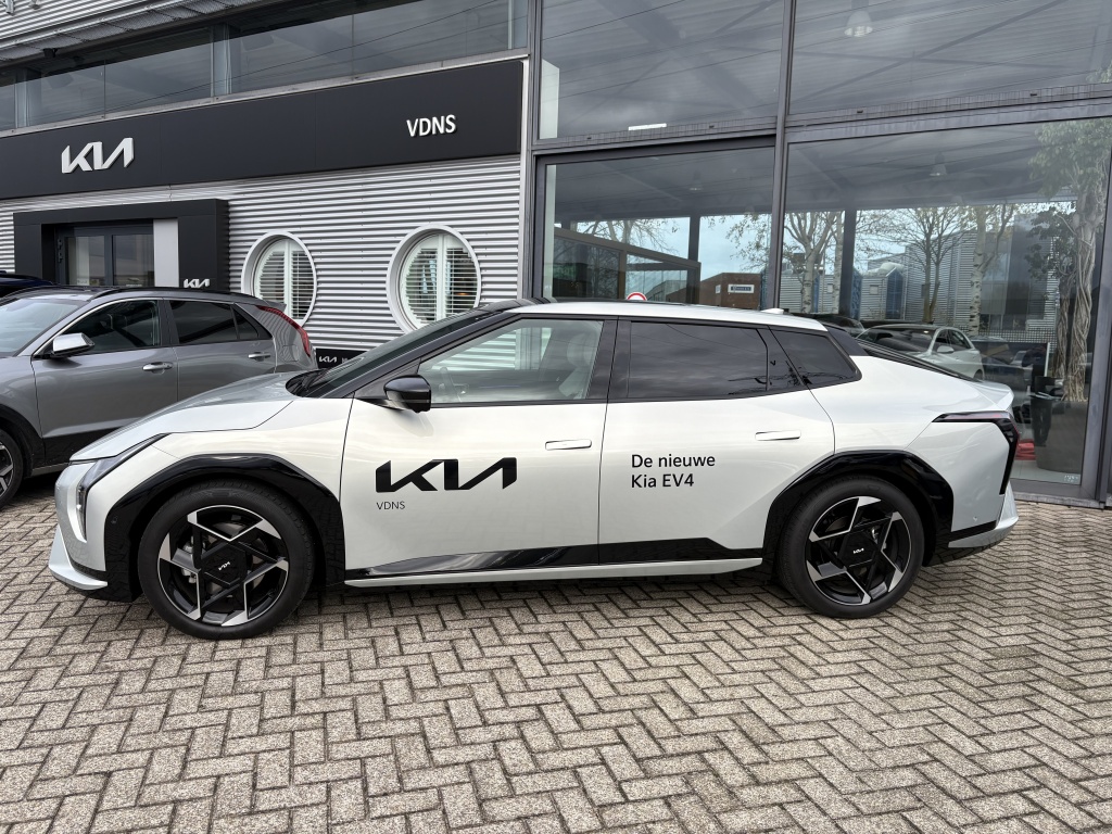 Kia EV4 Fastback