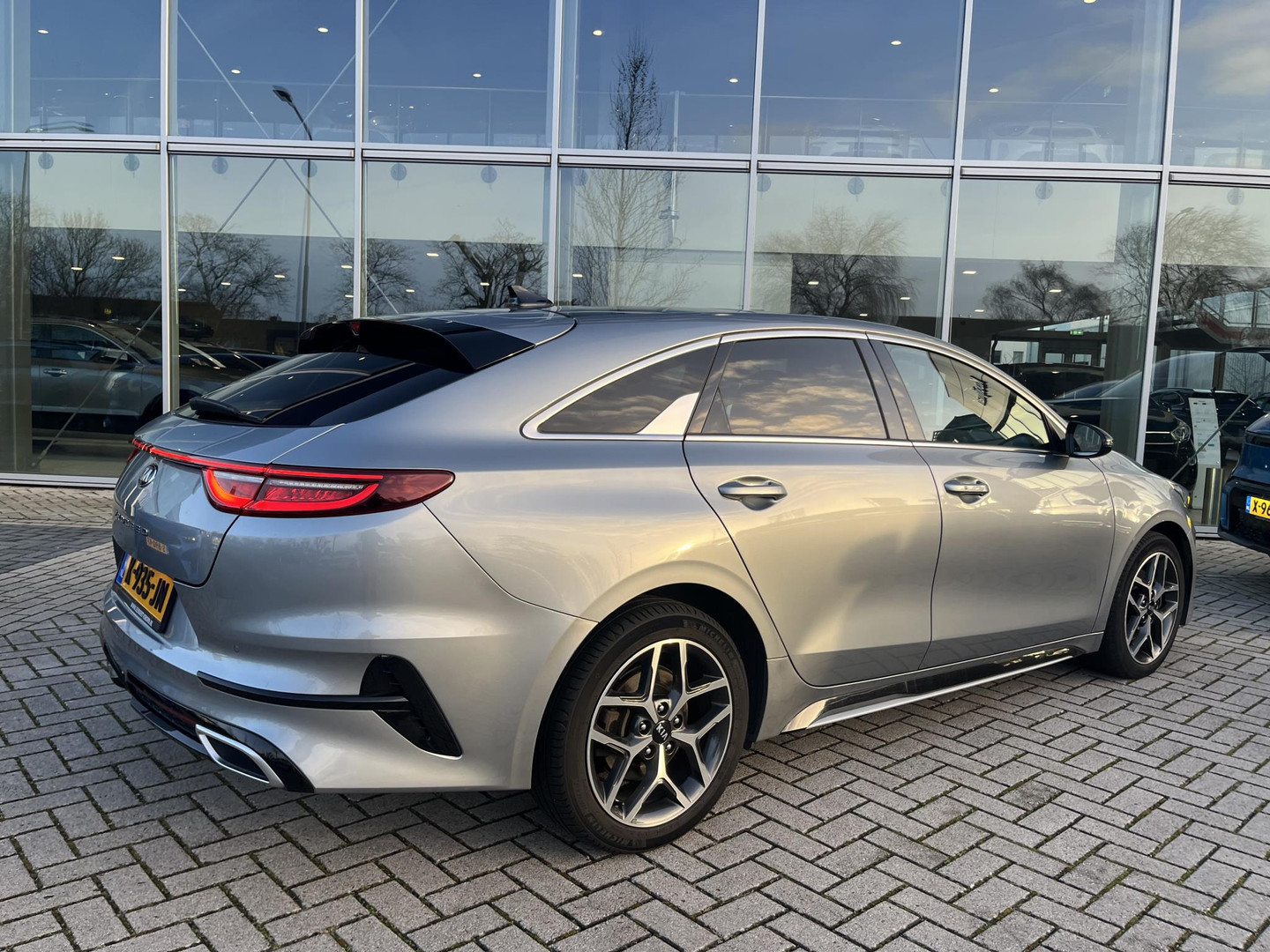 Kia ProCeed