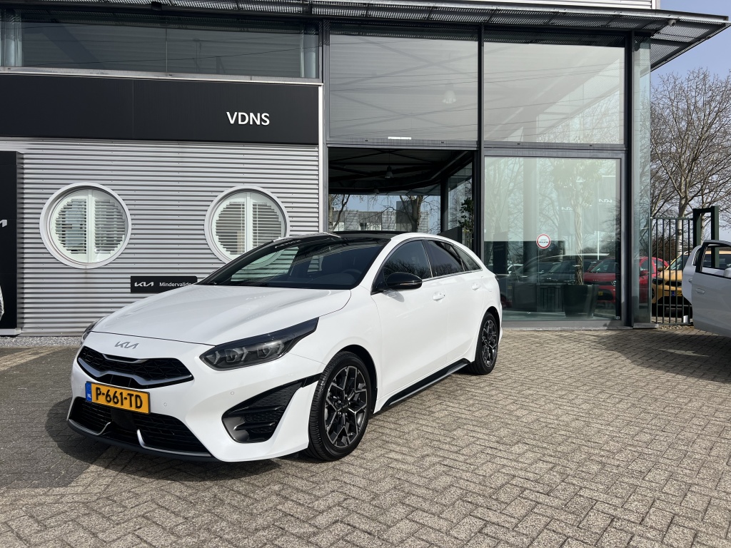 Kia ProCeed