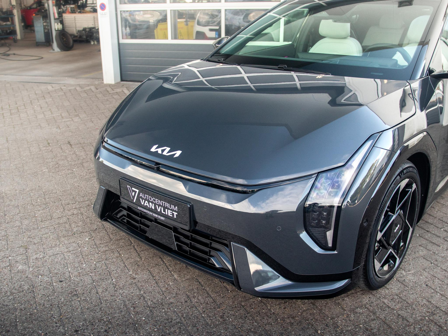 Kia EV4